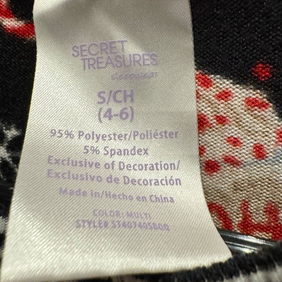 Festive SMALL Pajamas Set - Black and Red - Picture 6 of 6